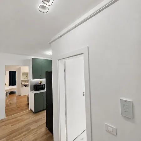 Lety's Cosy Apartment, Free Parking And Wifi *