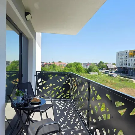 Apartamento Lety's Cosy Apartment, Free Parking And Wifi Timisoara